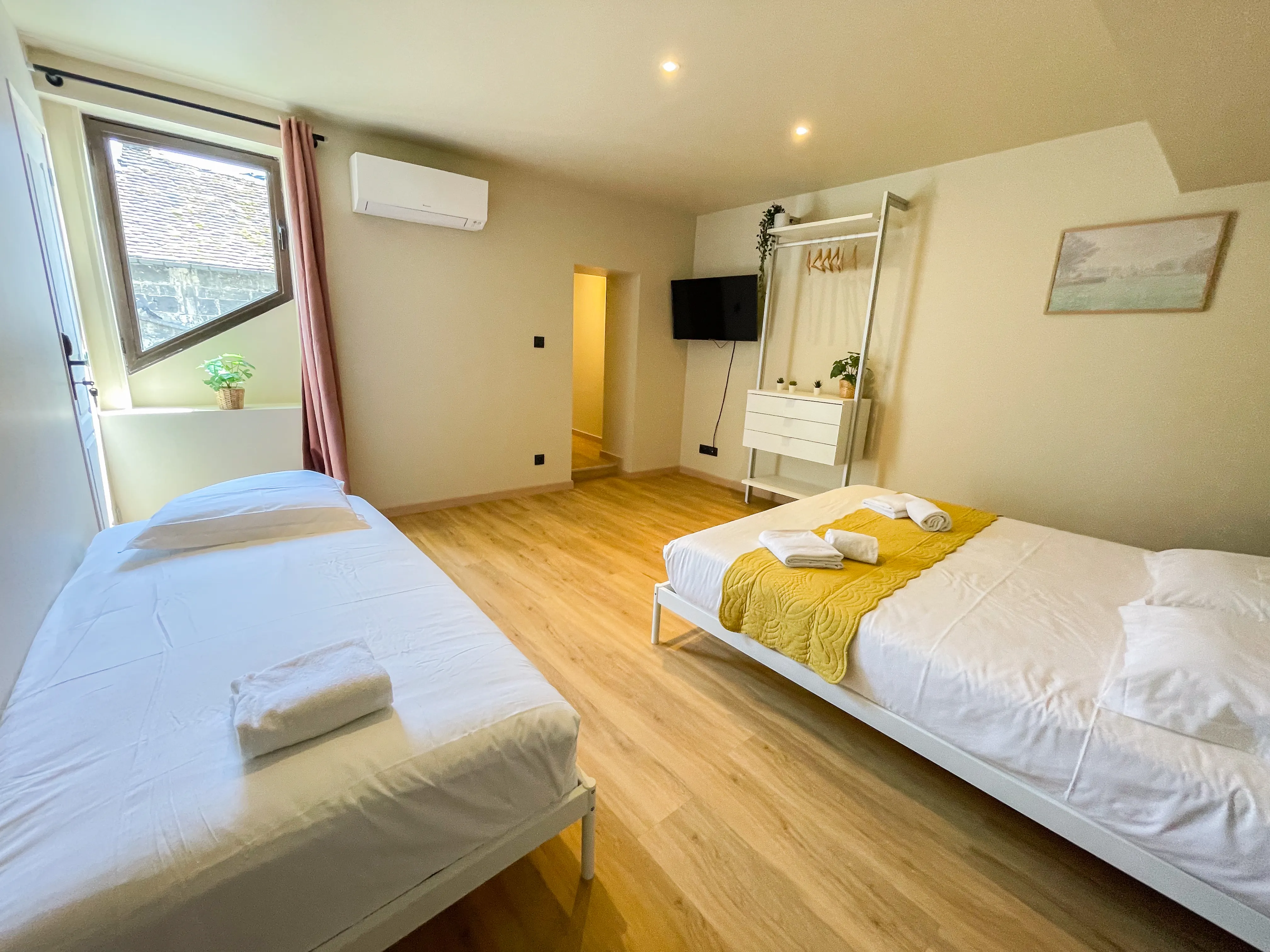 Chambre familiale tv